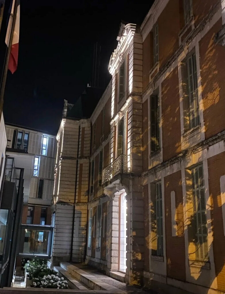 éclairage bâtiment préfecture Montauban Acrobat Travaux Vieille-Toulouse