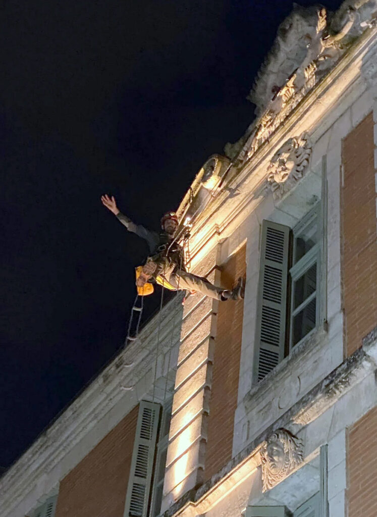 éclairage bâtiment préfecture Montauban Acrobat Travaux Vieille-Toulouse