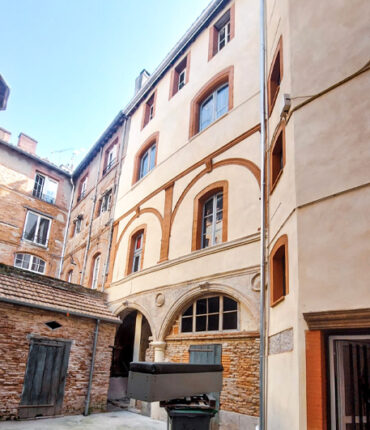 Acrobat travaux ravalement de facade sur bâtiment ancien, sur Toulouse, Lacroix Falgarde et Vieille Toulouse