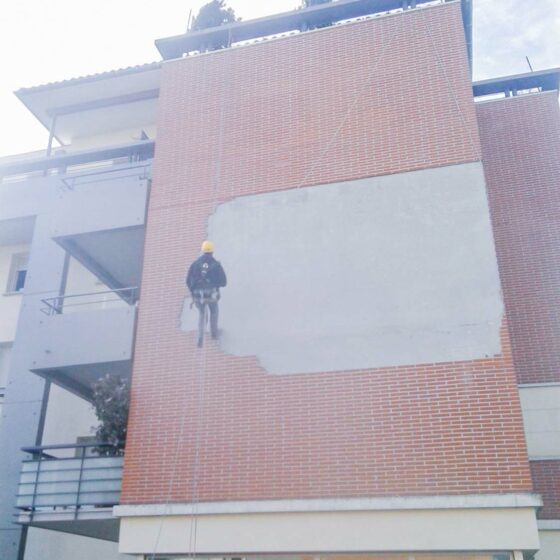 Travaux en hauteur accès difficile cordiste avec Acrobat Travaux sur Vieille-Toulouse, Lacroix-Falgarde, Pechbusque, Aureville, Auzeville